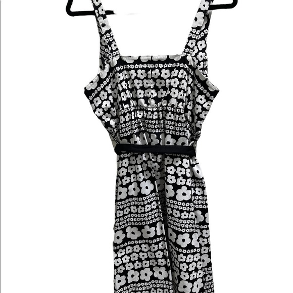 Motherhood Maternity dress with waist sash, size medium.  Black and white - Picture 2 of 6